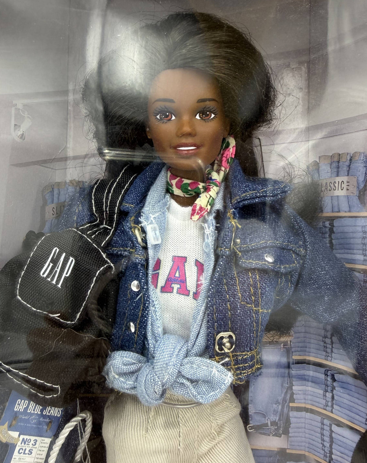 1996 Mattel Gap Barbie Doll (Special Edition - AA Brunette)
