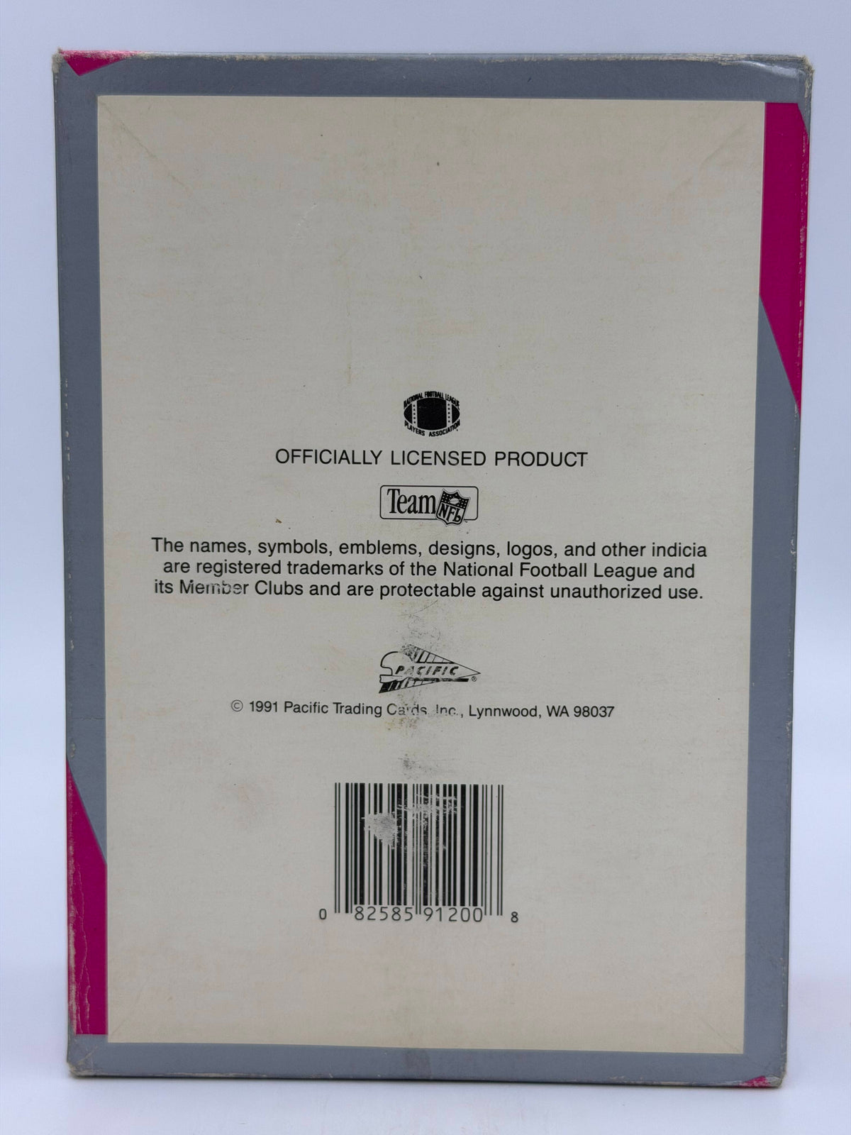 1991 Pacific Plus NFL Football (Premier Edition) Trading Card Wax Box (36 Packs) - Possible Brett Favre Rookie Card