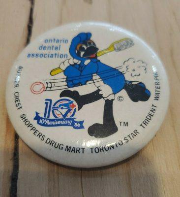Vintage Pinback Button (Great For Hat/Backpack) Toronto Blue Jays Dental Hygiene - FLIP Collectibles Shop