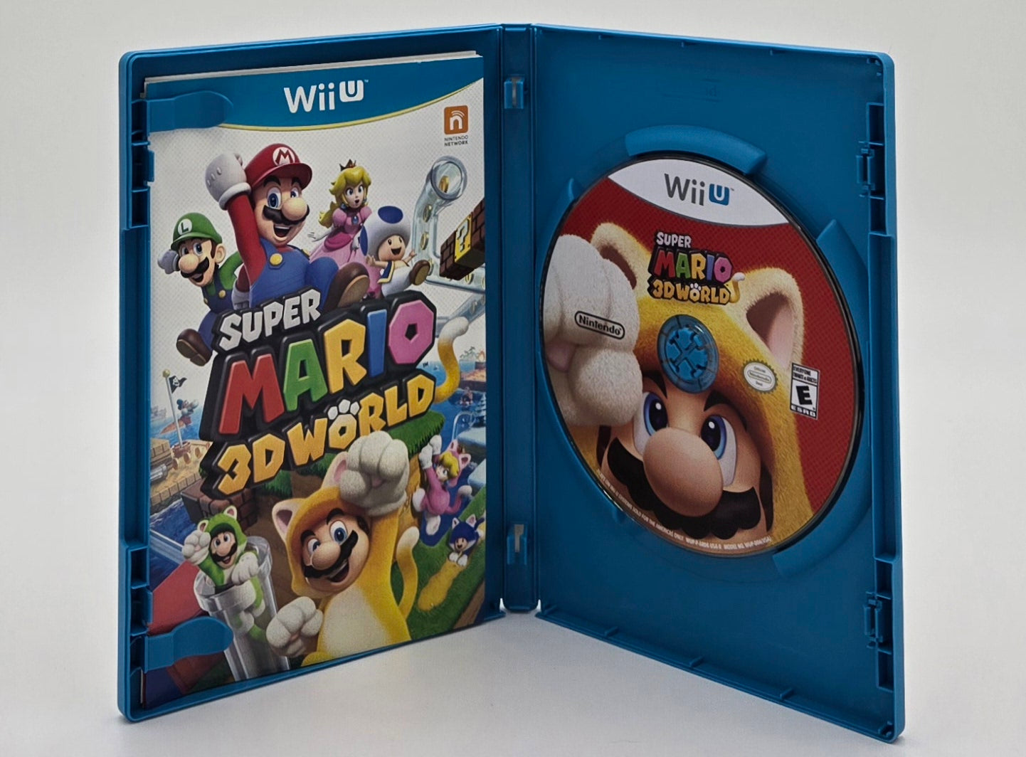 2013 Nintendo Super Mario 3D World Wii U Video Game Disc In Box