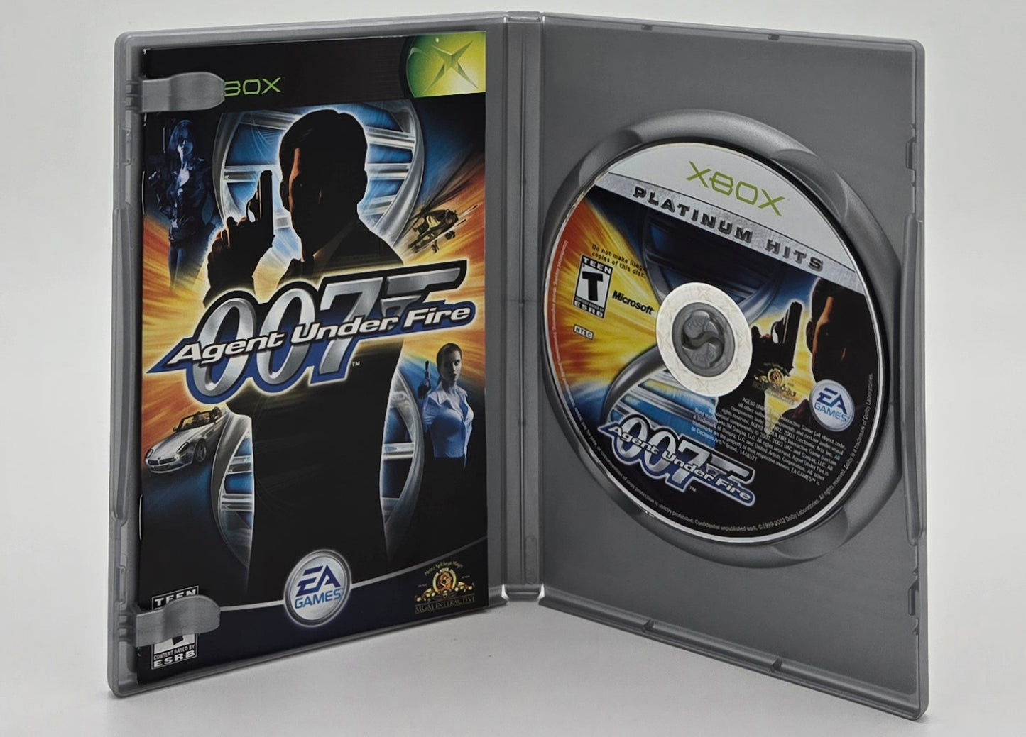 2003 EA James Bond 007 in Agent Under Fire Xbox Video Game Disc In Box