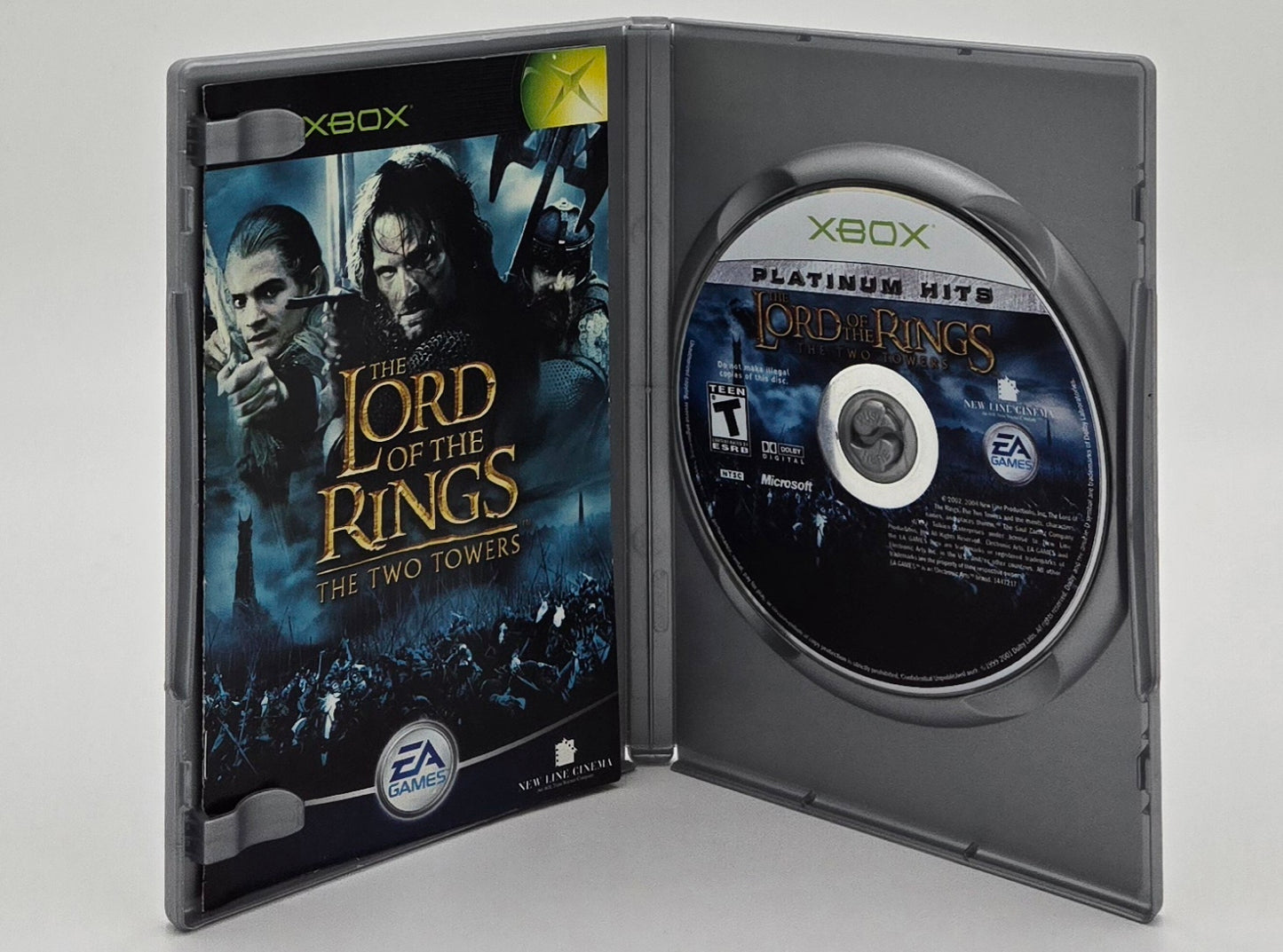 2004 EA The Lord of the Rings: The Two Towers Xbox Video Game Disc In Box