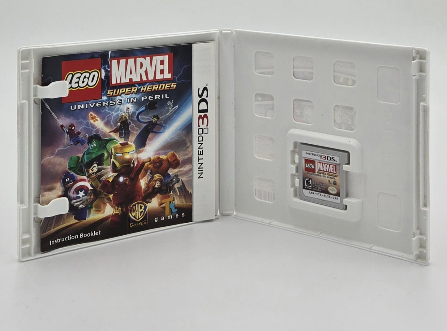 2014 LEGO Marvel Super Heroes: Universe in Peril 3DS Video Game Cartridge In Box