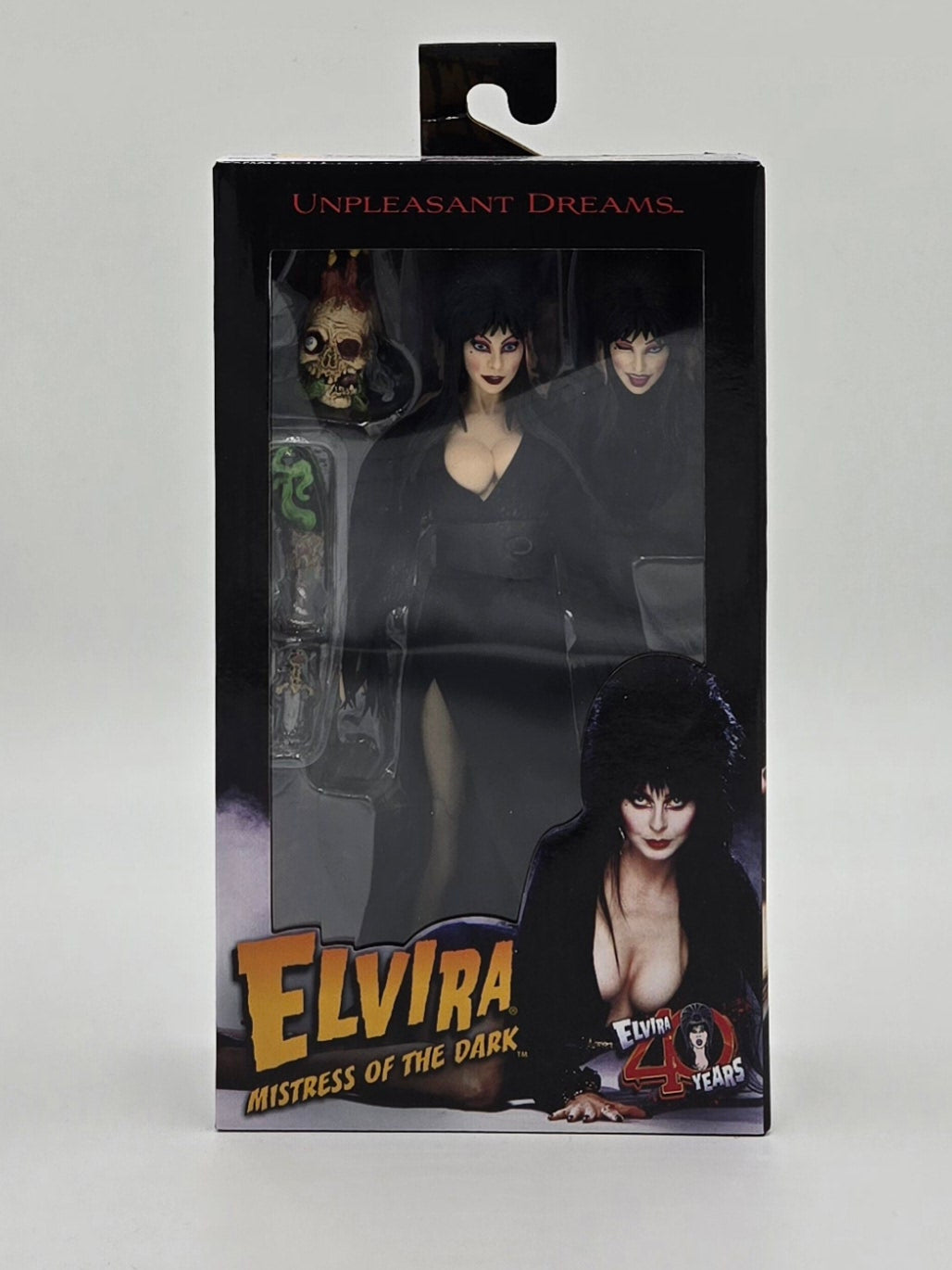 NECA Reel Toys Elvira Mistress of the Dark Unpleasant Dreams Clothed Action Figure