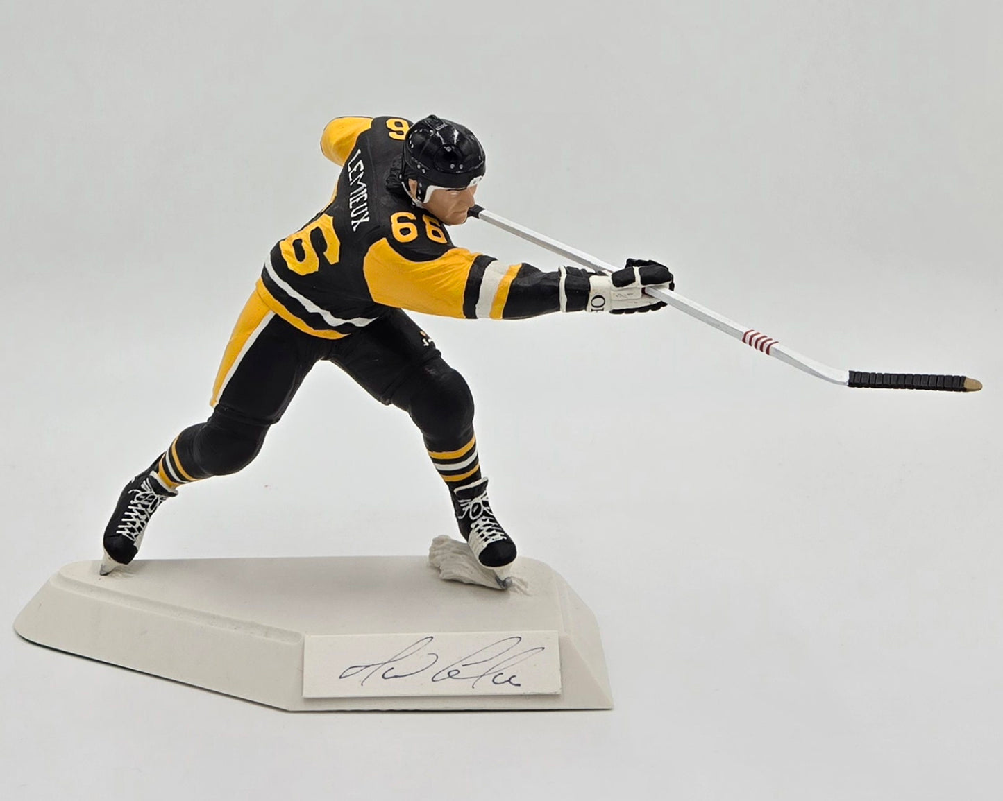 Mario Lemieux Signed Collectible Hand Painted Porcelain Statue Figure JSA Certified