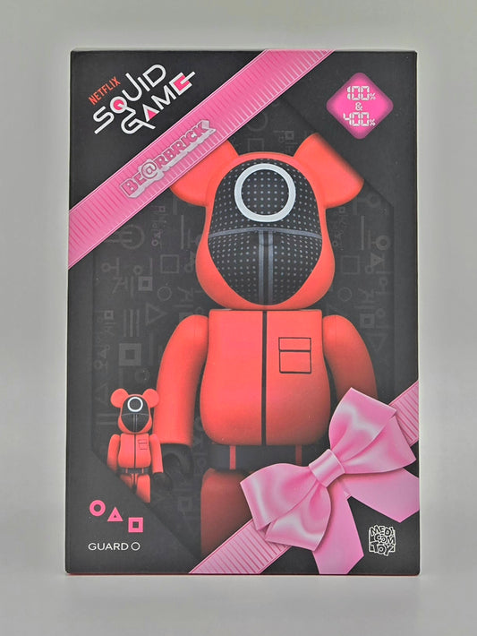 Bearbrick Squid Game Guard Circle 100% & 400% 2-Pack Collectible Set