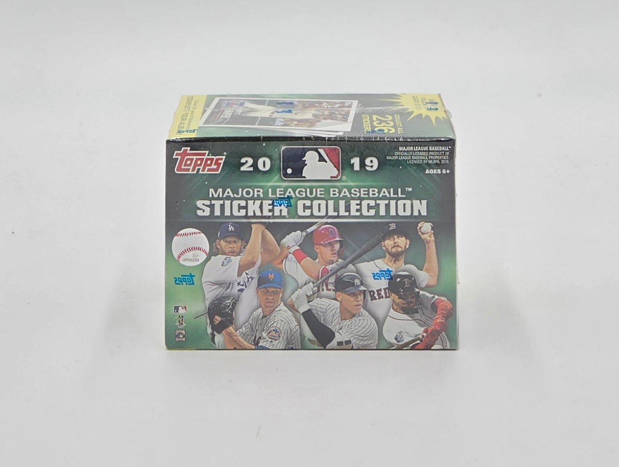 2019 Topps MLB Baseball Card Sticker Box (10 Packs + 1 Sticker Poster) Possible Vladimir Guerrero Jr Rookie