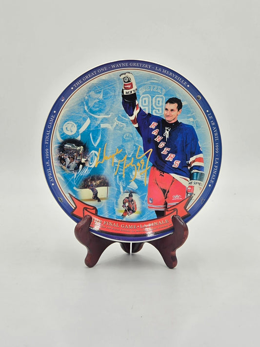 2005 Wayne Gretzky's Final Game Commemorative Ceramic Plate and Stand Only 5000 Made!