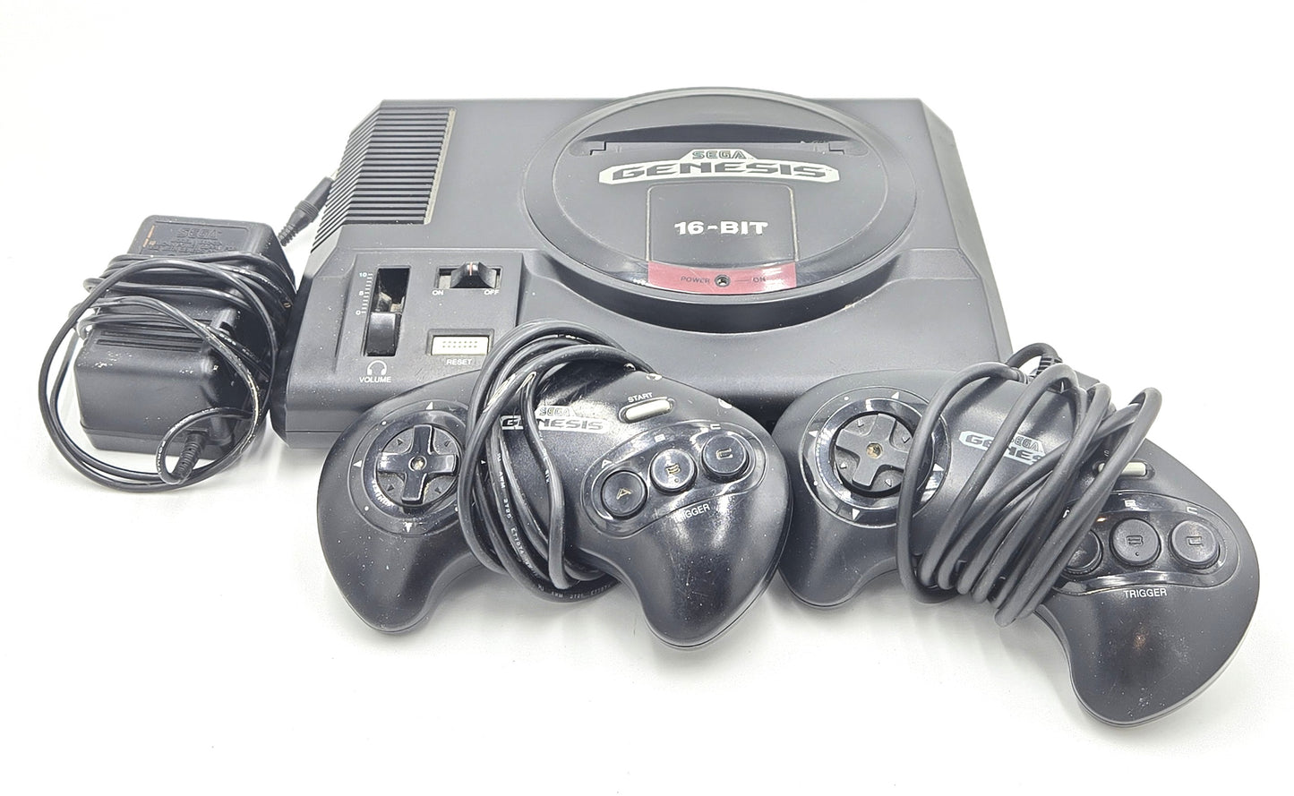 Sega Genesis Vintage Video Game Console Bundle + 6 Games