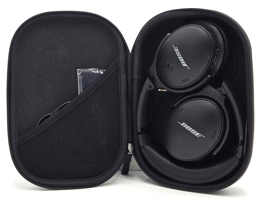 Pre-Owned Bose QuietComfort 45 Over Ear Headphones in Case - No Charging Cable