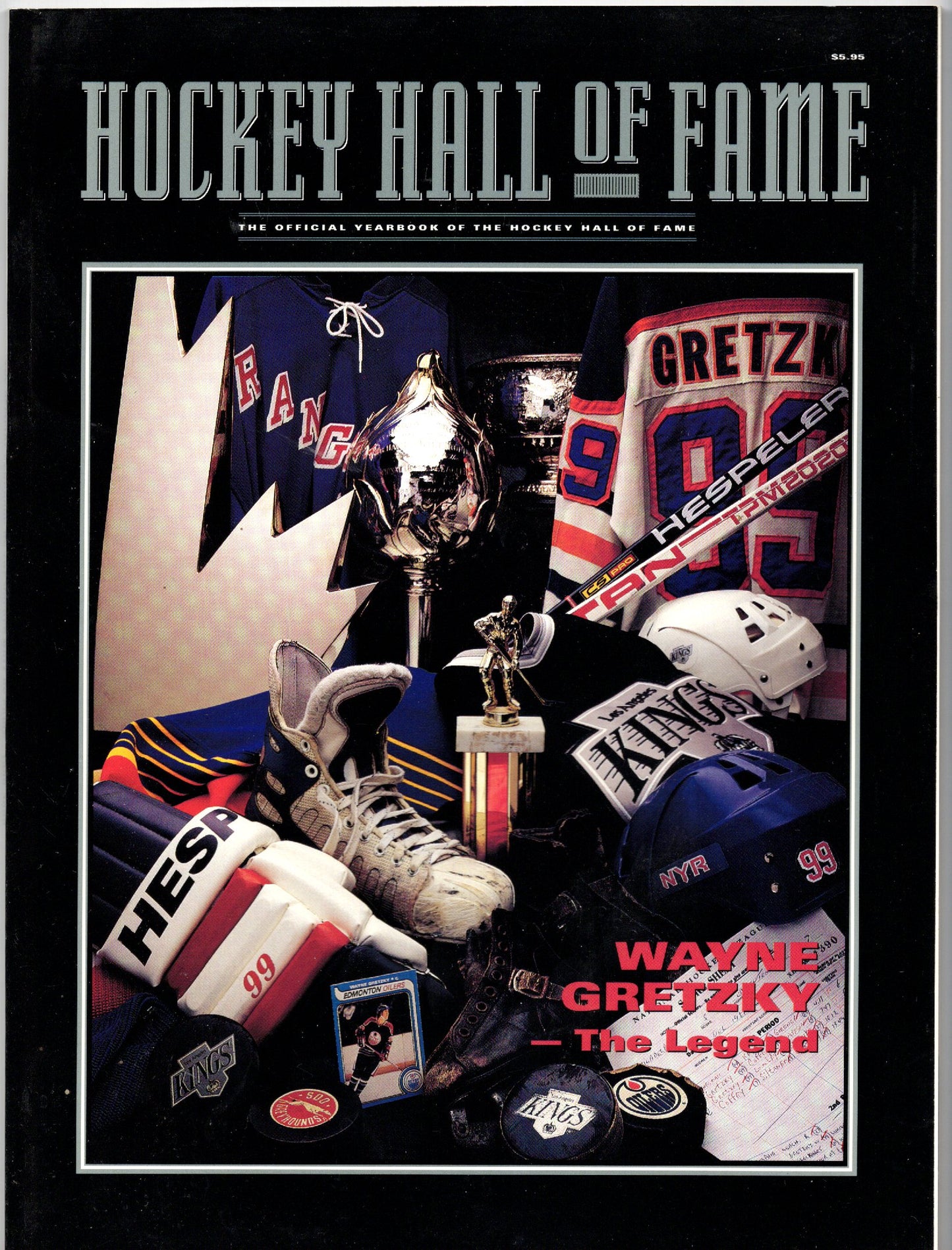Official Yearbook of the Hockey Hall Of Fame (1999-2000) Wayne Gretzky Cover