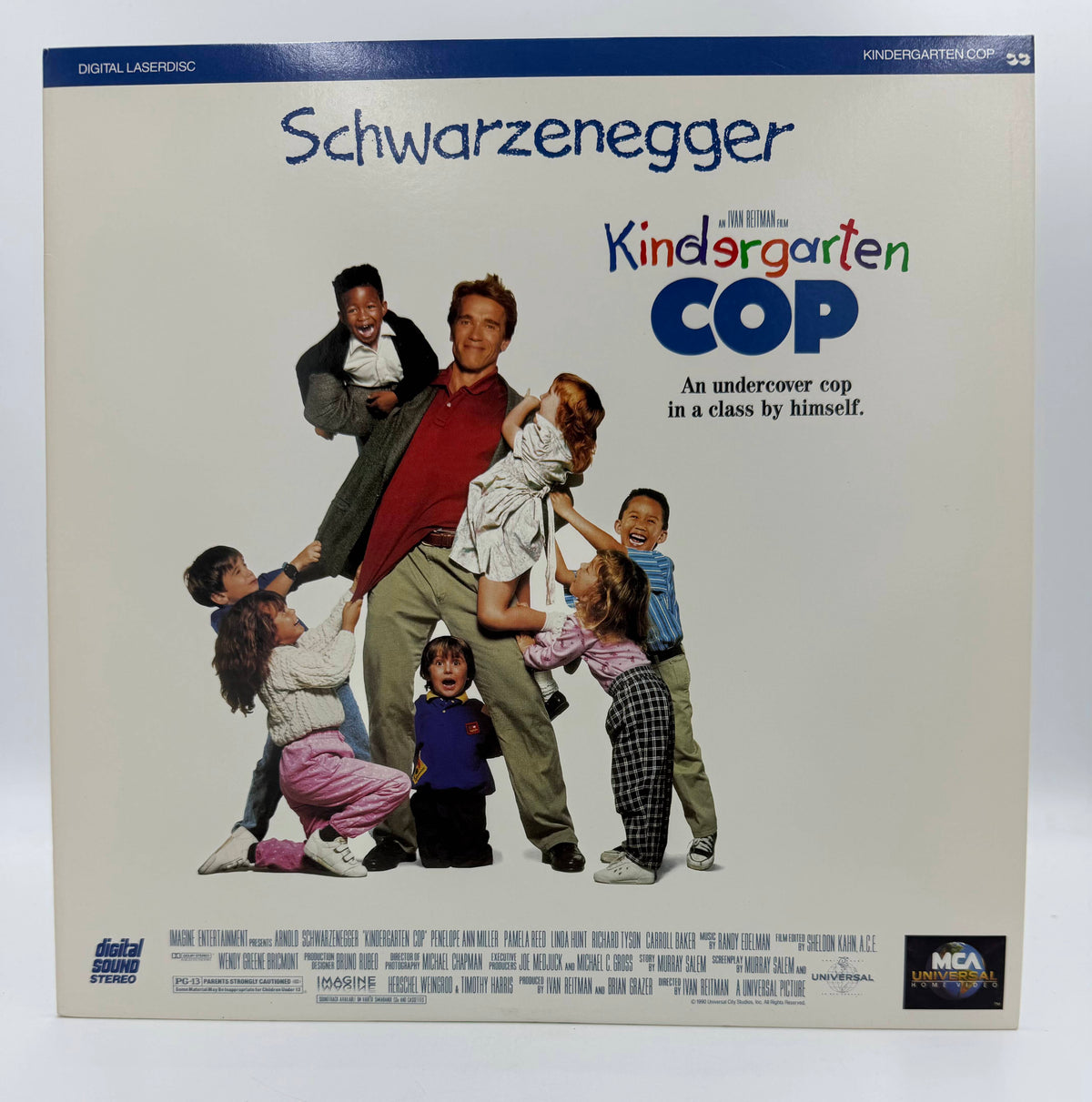 Kindergarten Cop (1990 / 1991) MCA Universal Home Video LaserDisc - EX Condition Arnold Schwarzenegger