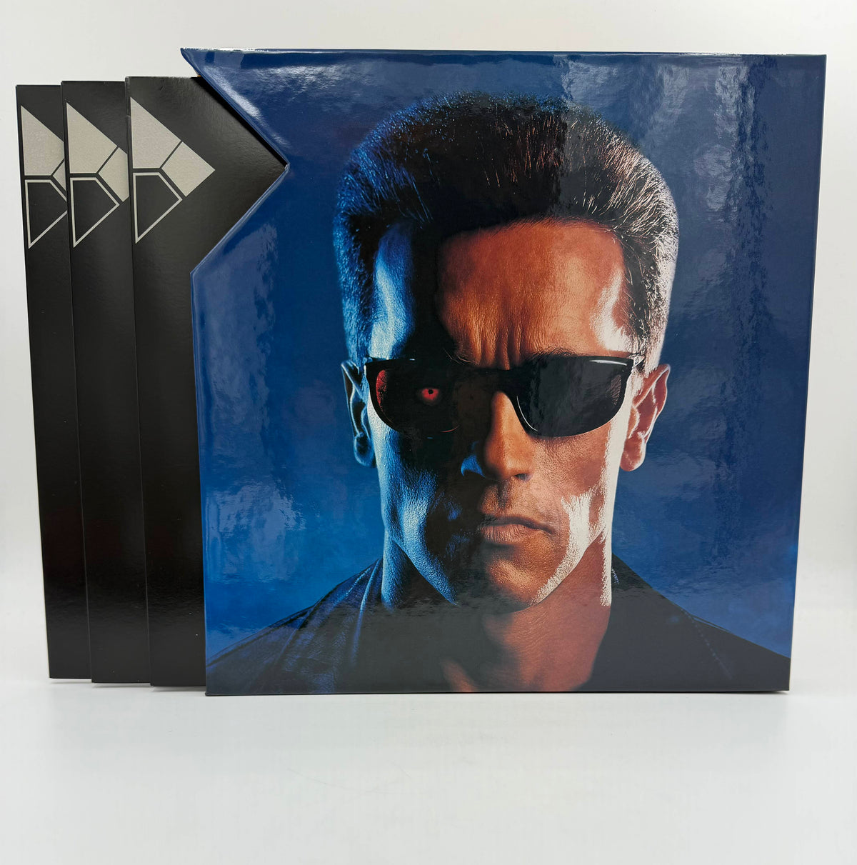 Terminator 2: Judgment Day – Special Edition (1991 / 1993) Pioneer / Live Home Video THX 3-Disc Box Set LaserDisc - EX
