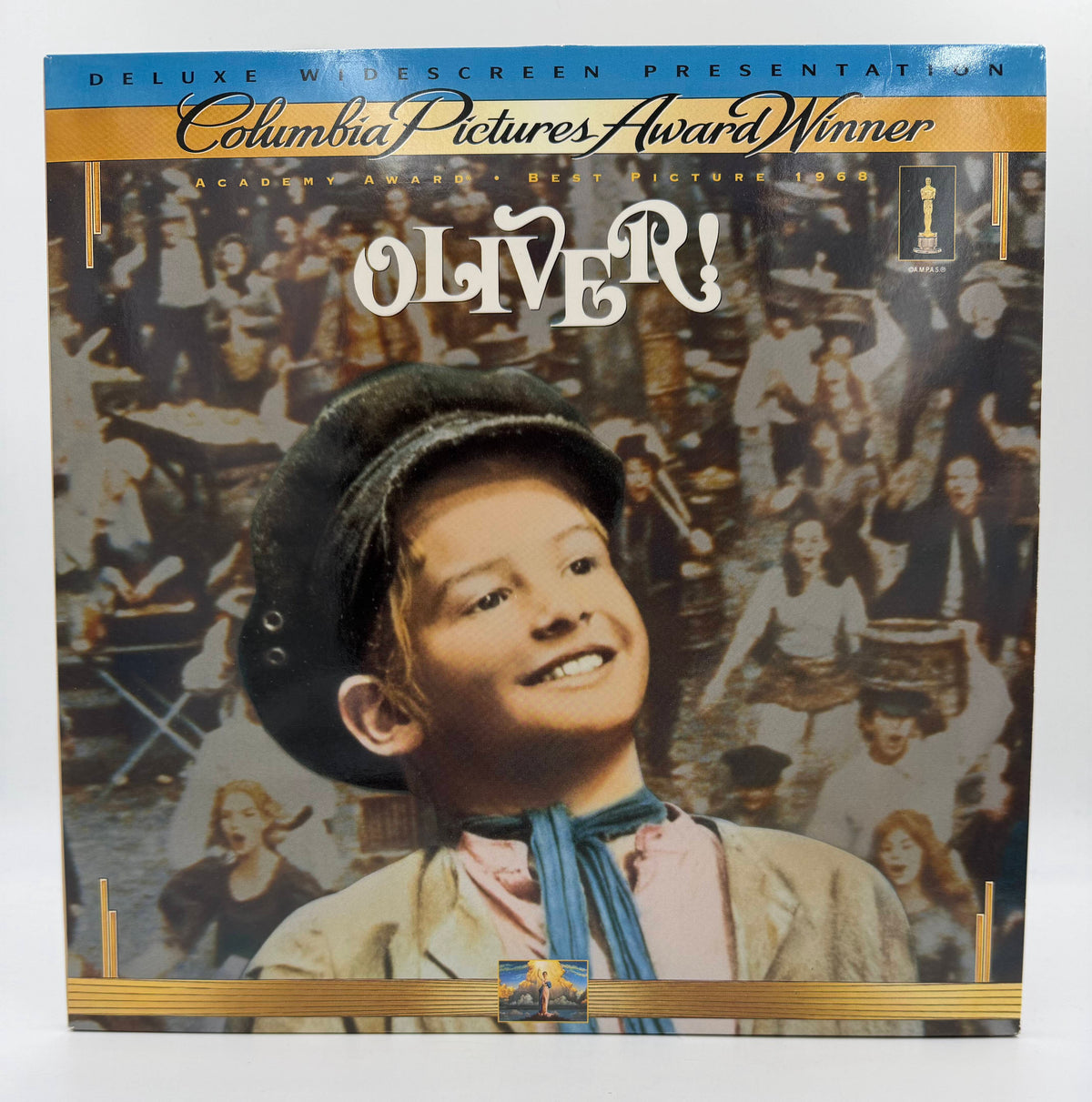 Oliver!: Deluxe Widescreen Presentation (1968 / 1994) Columbia TriStar Home Video LaserDisc 2-Disc Set - EX