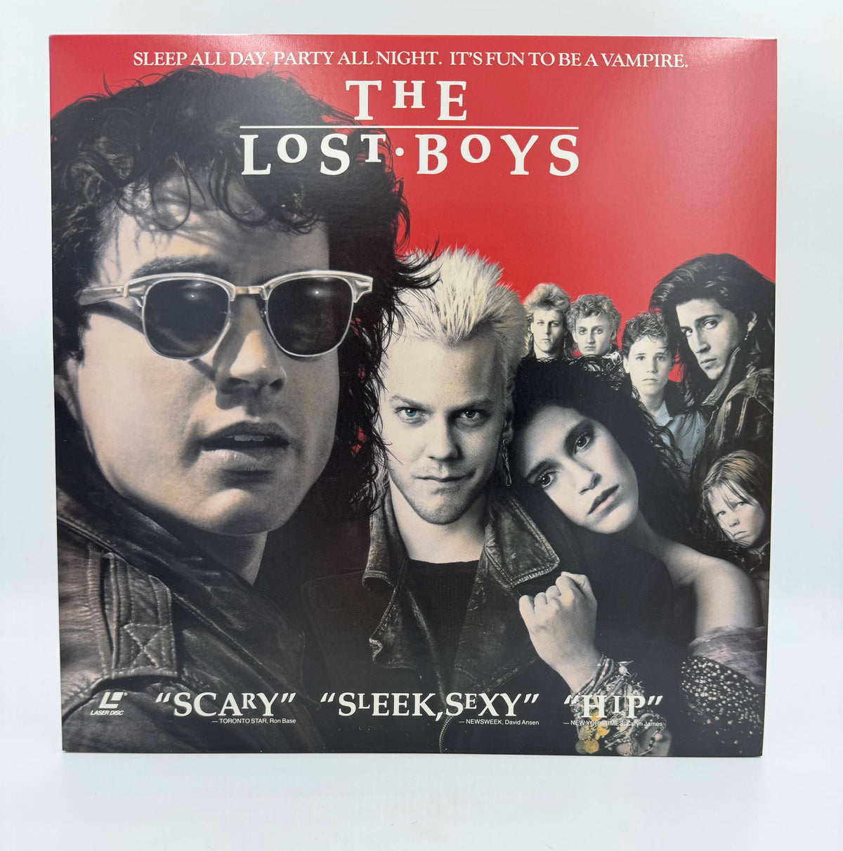 The Lost Boys: Widescreen Edition (1987 / 1993) Warner Home Video LaserDisc - EX