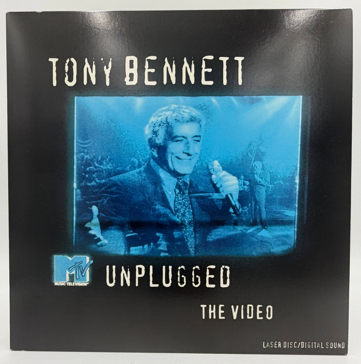Tony Bennett: MTV Unplugged - The Video (1994) LaserDisc - K.D. Lang, Elvis Costello - Columbia Music Video - EX