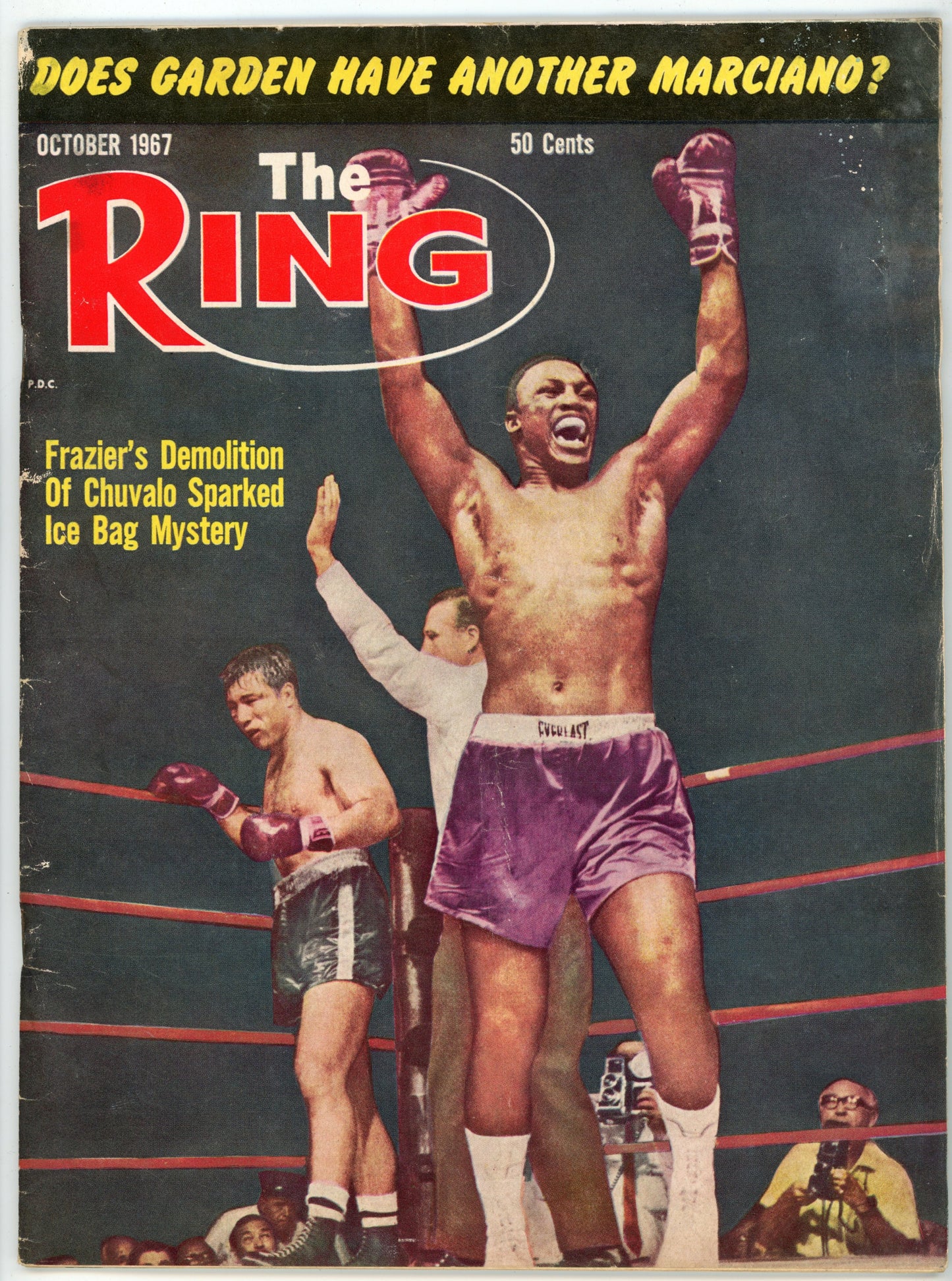 The Ring Vintage Boxing Magazine (October 1967) Joe Frazier vs. George Chuvalo