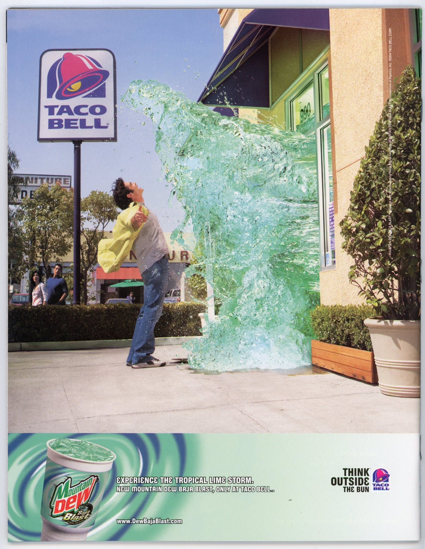 WWE SmackDown! Wrestling Magazine (September 2004) JBL vs. Undertaker