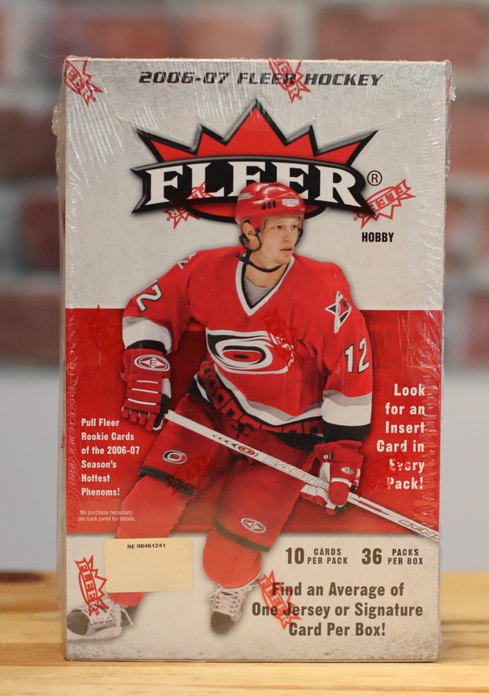 2006/07 Fleer Hockey Cards Hobby Wax Box (36 Packs)