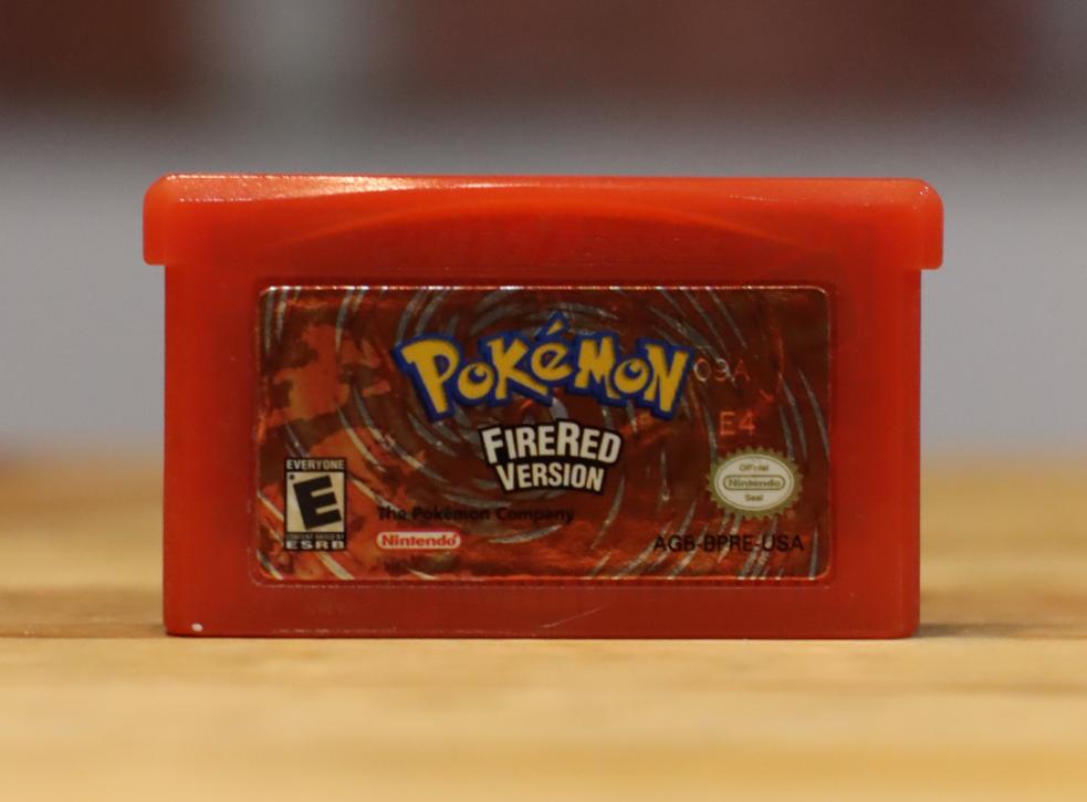 Pokémon Fire Red Original Nintendo Gameboy Advance  Video Game Tested