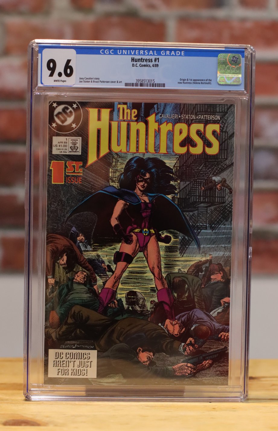 The Huntress #1 Graded Comic Book (DC Comics 1989) CGC 9.6
