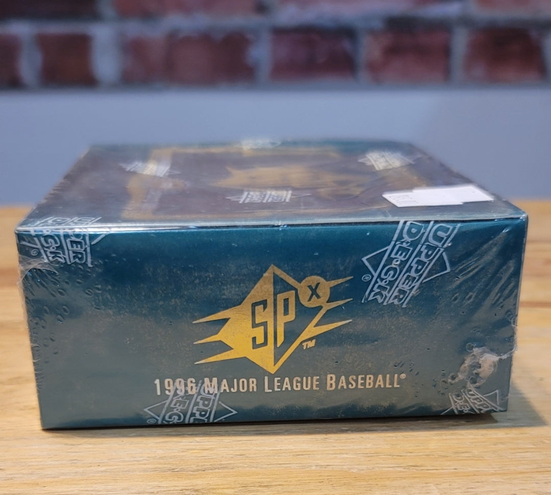 1996 Upper Deck SPx Baseball Cards Hobby Box (36 Packs)