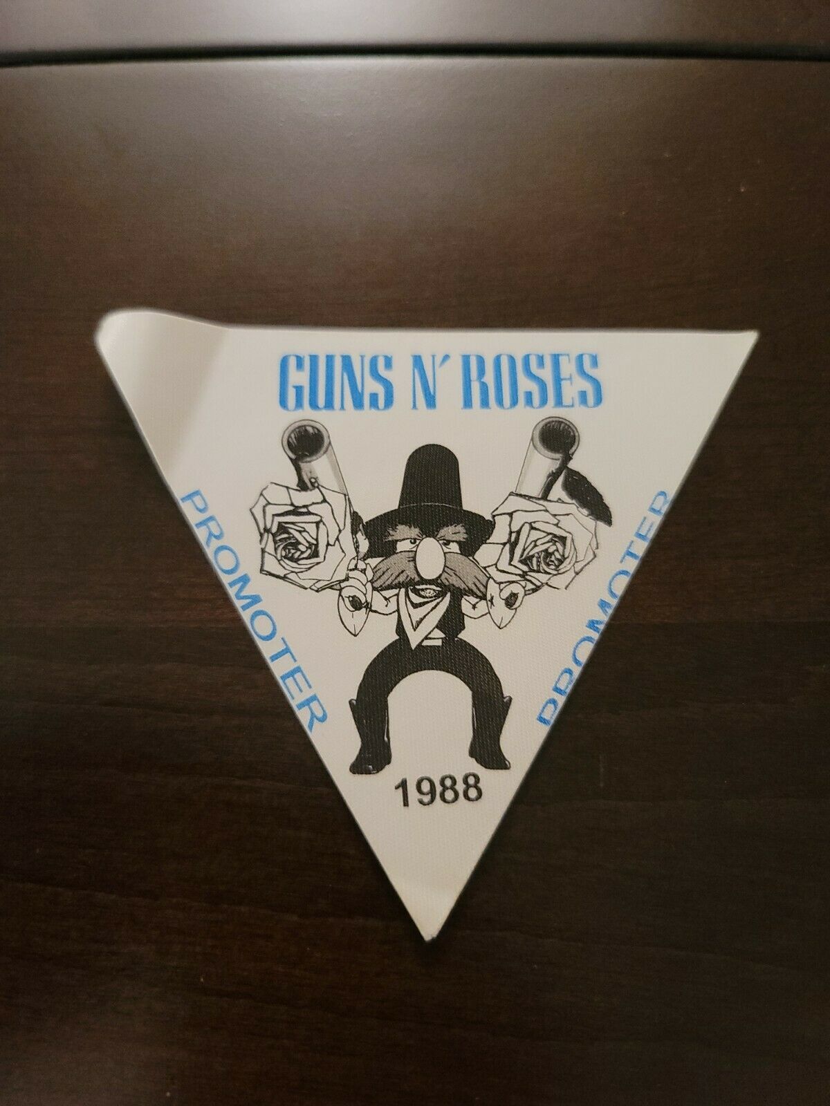 Guns N Roses GNR 1988 Original Concert Show Promoter Ticket Sticker Pass