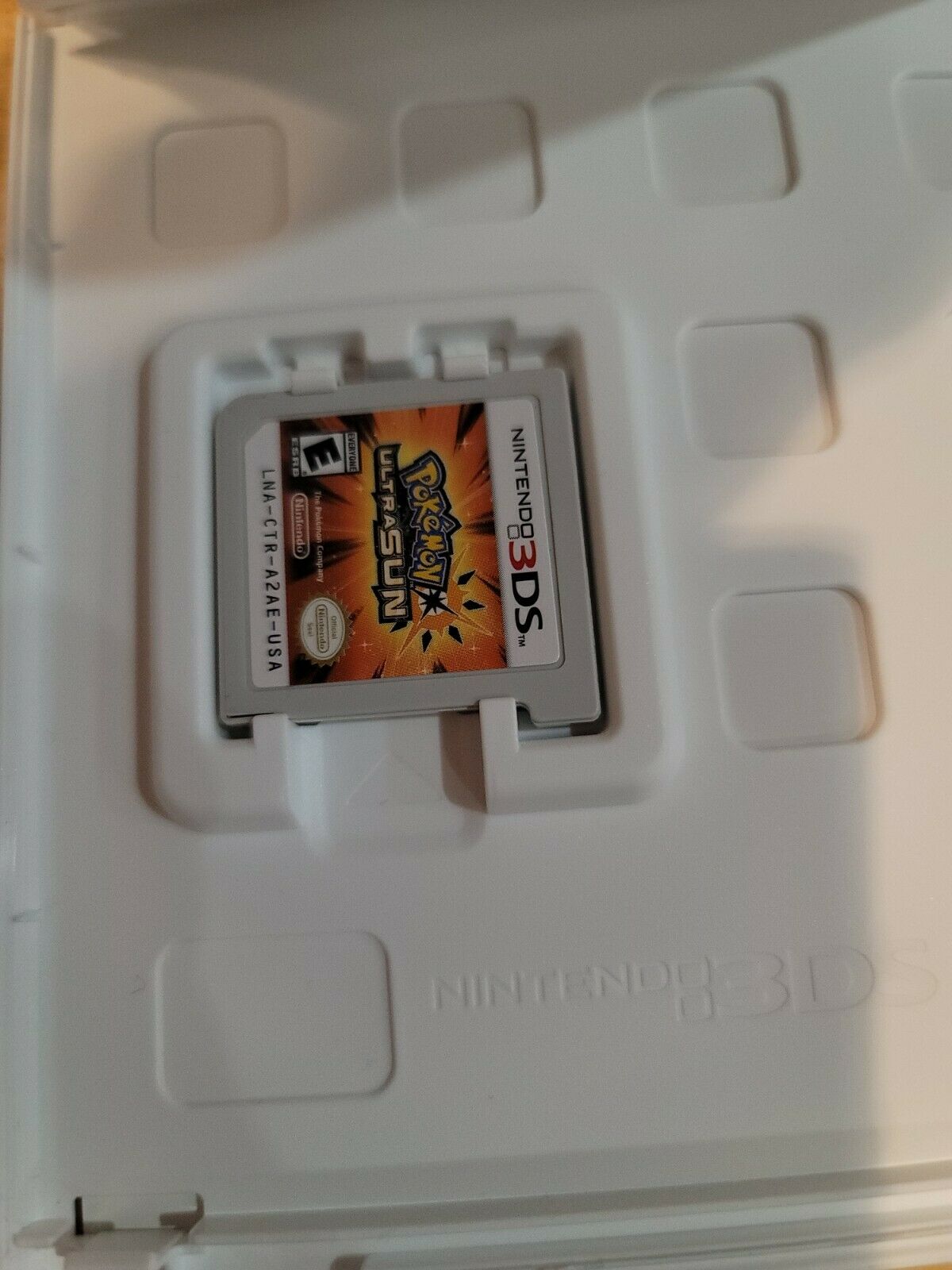 Pokemon Ultra Sun Nintendo 3DS Video Game Complete, Mint!